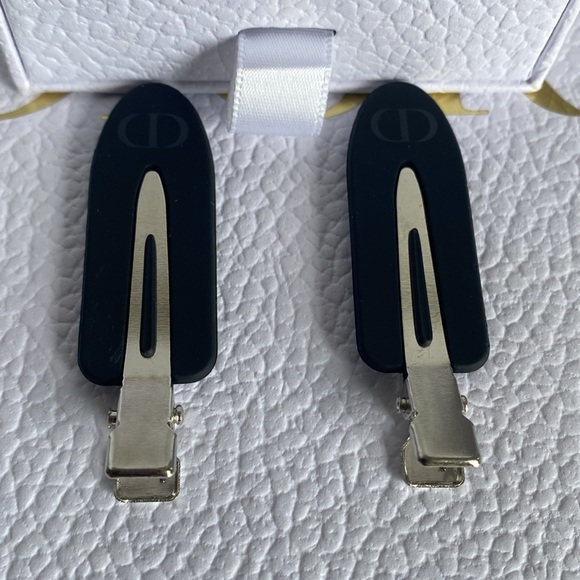 Dior VIP Matte Black and Silver Hair Clips - Picture 9 of 9